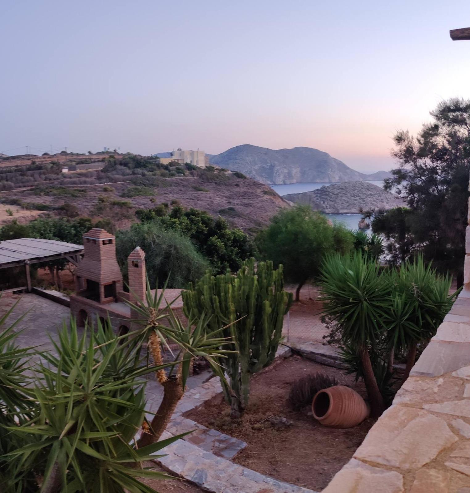 Syros Apartments Suites Chryssonisos Kini Екстериор снимка
