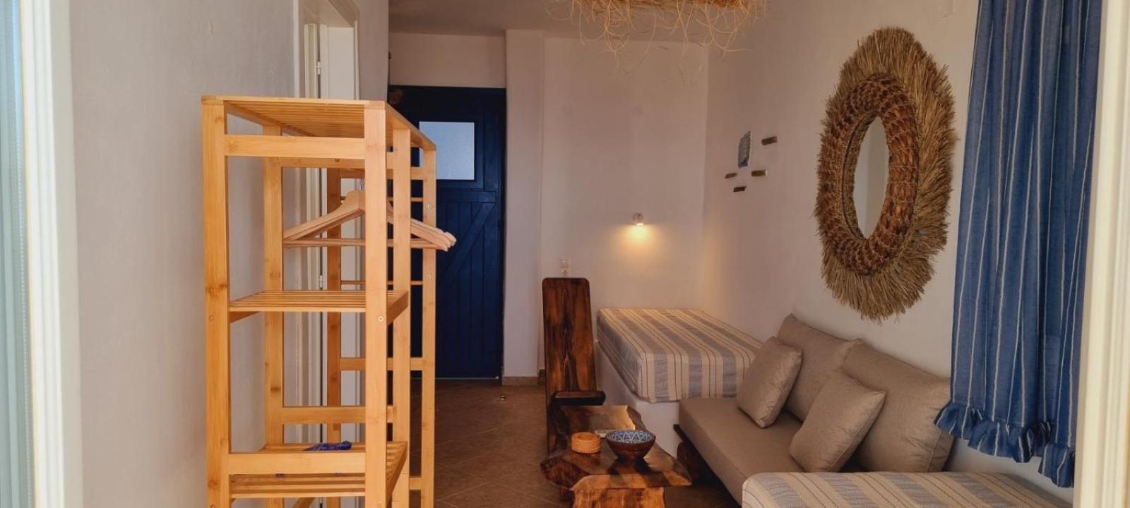 Syros Apartments Suites Chryssonisos Kini Екстериор снимка
