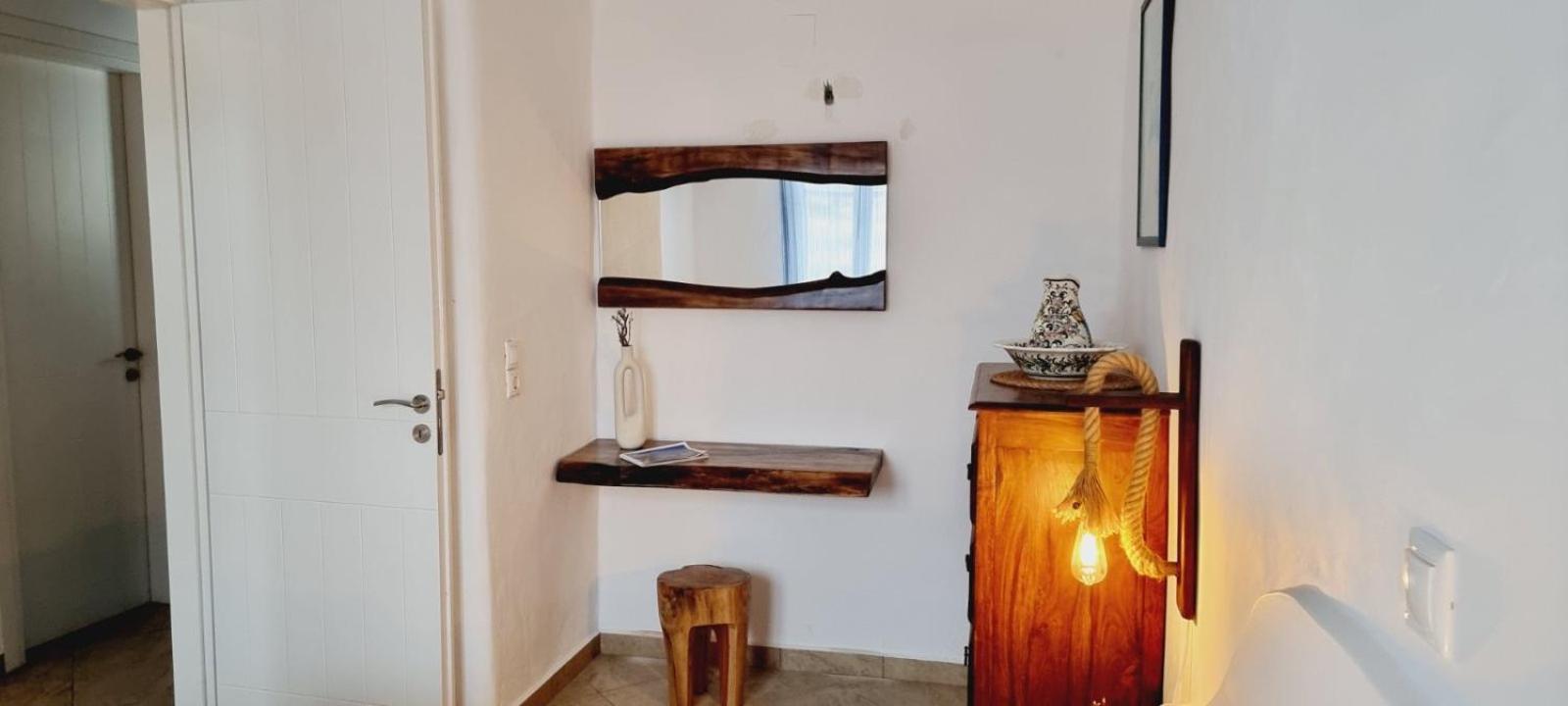 Syros Apartments Suites Chryssonisos Kini Екстериор снимка